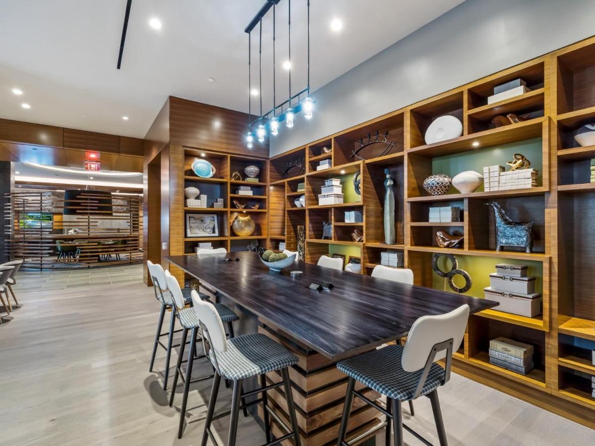 Bluebird Suites At Reston Town Center Экстерьер фото