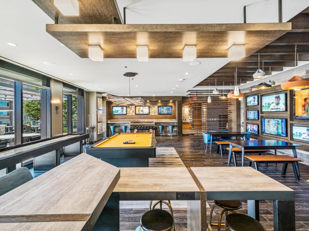 Bluebird Suites At Reston Town Center Экстерьер фото